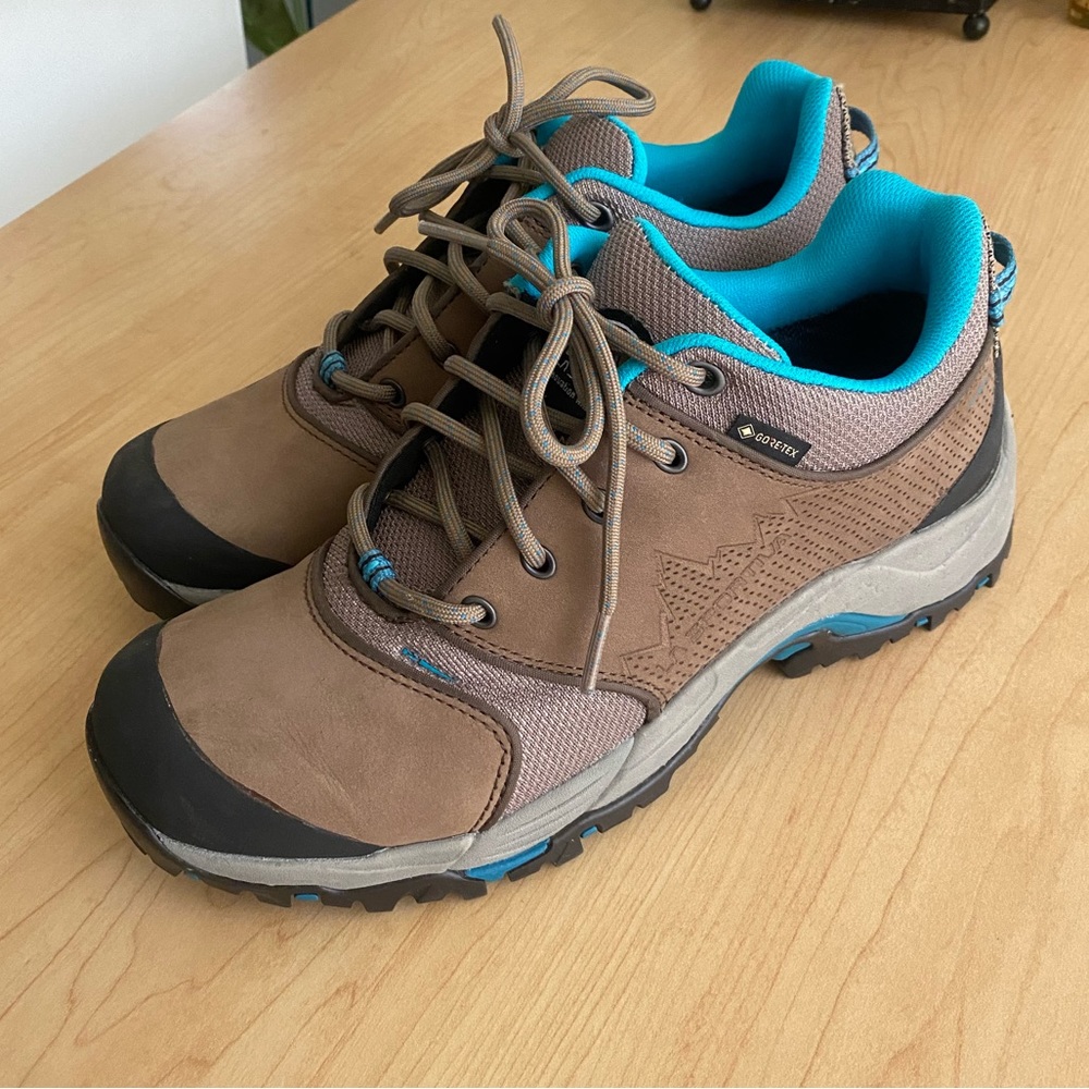 La Sportiva FC ECO 2.0 GTX Hiking Shoes - Women's - just like new!